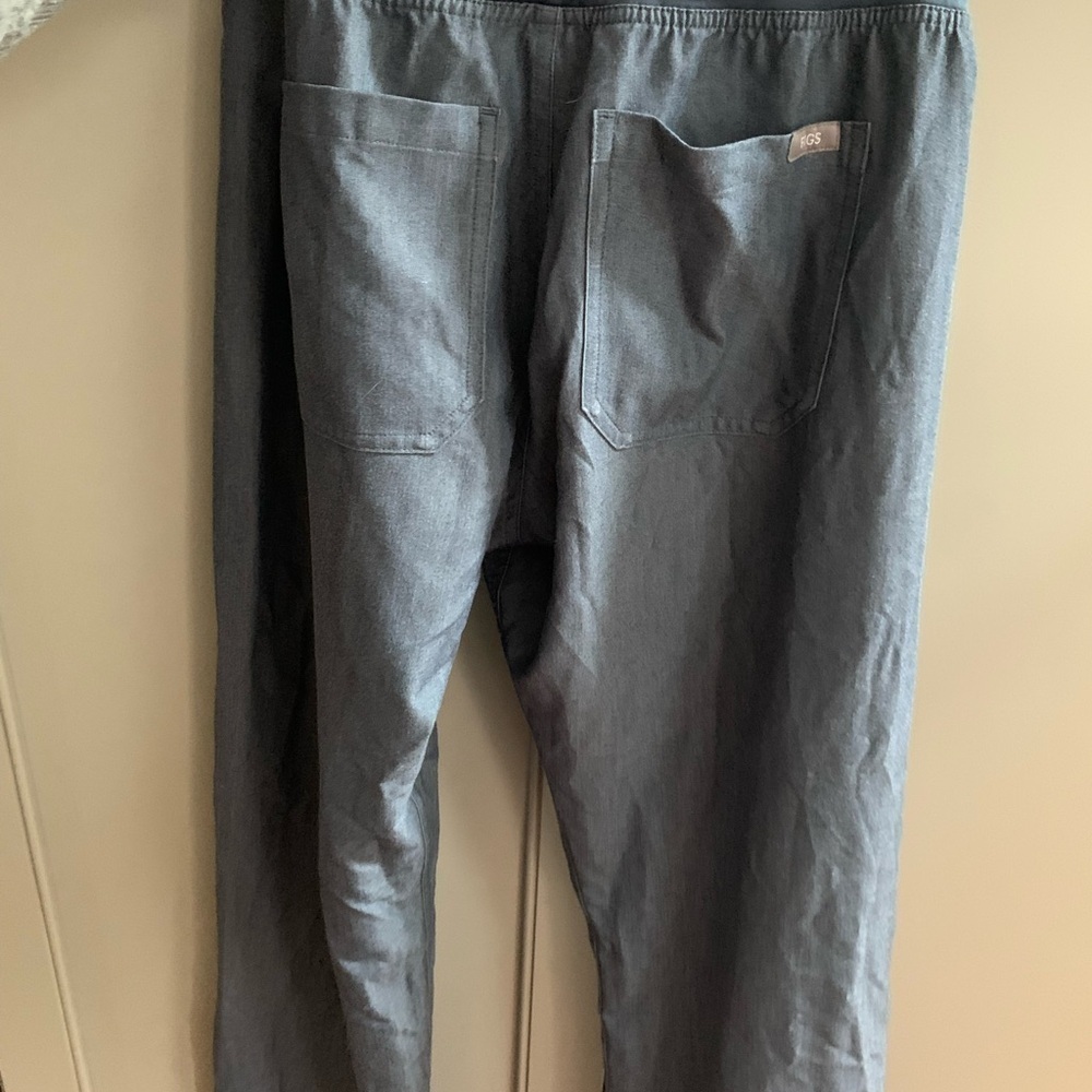 Figs technical collection pants Sz small - Picture 5 of 5